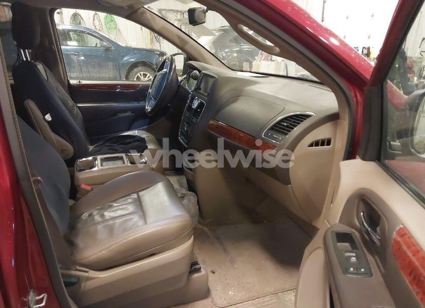 Photo 5 of 2013 Chrysler Town & COUNTRY TOURING (VIN 2C4RC1BG5DR510578)