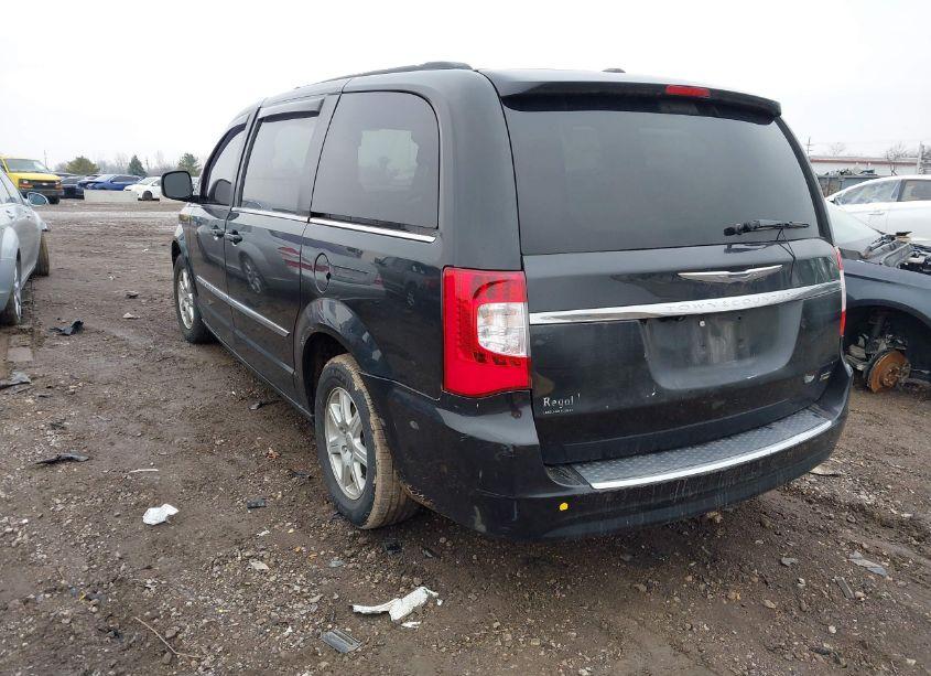 Photo 3 of 2013 Chrysler Town & COUNTRY TOURING (VIN 2C4RC1BG5DR528935)