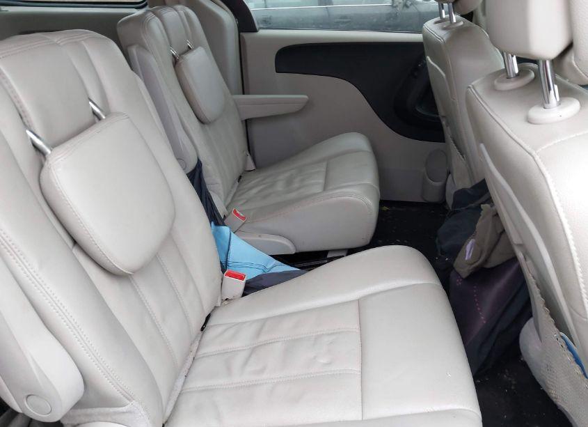 Photo 8 of 2013 Chrysler Town & COUNTRY TOURING (VIN 2C4RC1BG5DR528935)