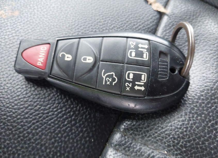 Photo 11 of 2013 Chrysler Town & COUNTRY TOURING (VIN 2C4RC1BG5DR595390)