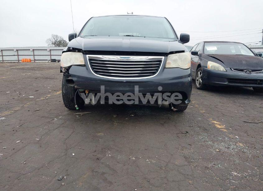 Photo 6 of 2013 Chrysler Town & COUNTRY TOURING (VIN 2C4RC1BG5DR689642)