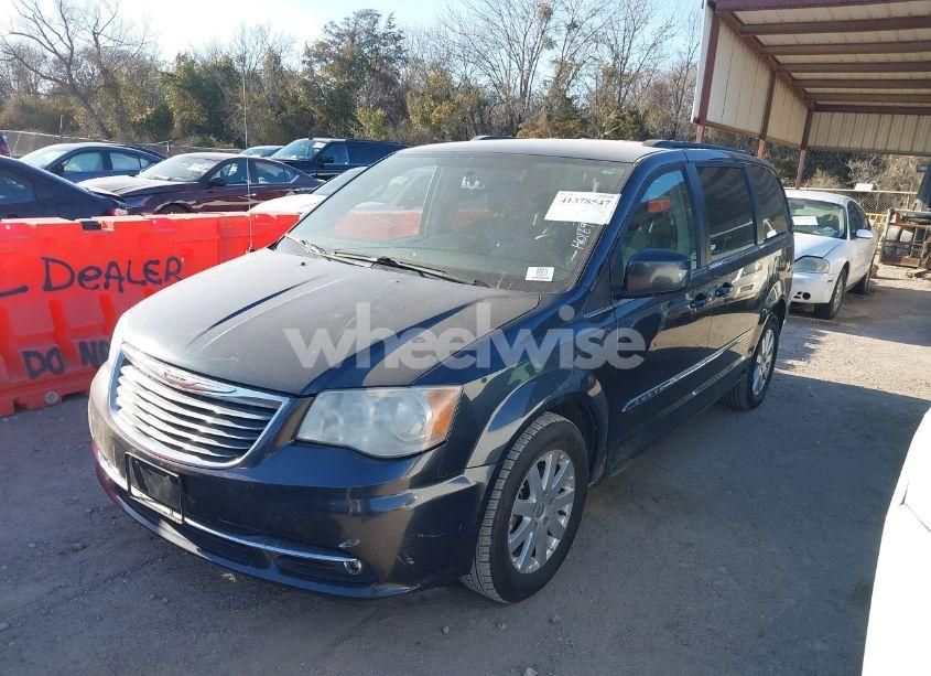 Photo 2 of 2013 Chrysler Town & COUNTRY TOURING (VIN 2C4RC1BG5DR689933)