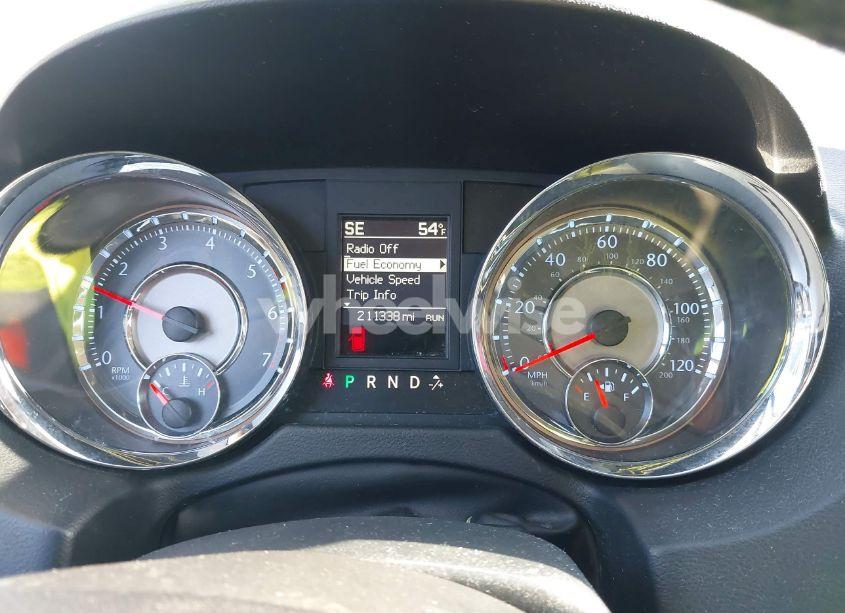 Photo 7 of 2013 Chrysler Town & COUNTRY TOURING (VIN 2C4RC1BG5DR689933)