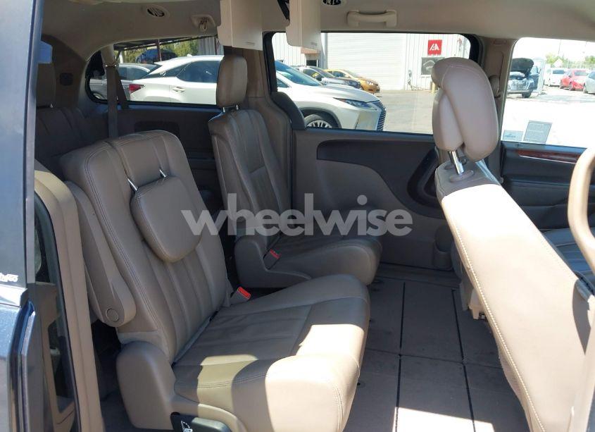 Photo 8 of 2013 Chrysler Town & COUNTRY TOURING (VIN 2C4RC1BG5DR734451)