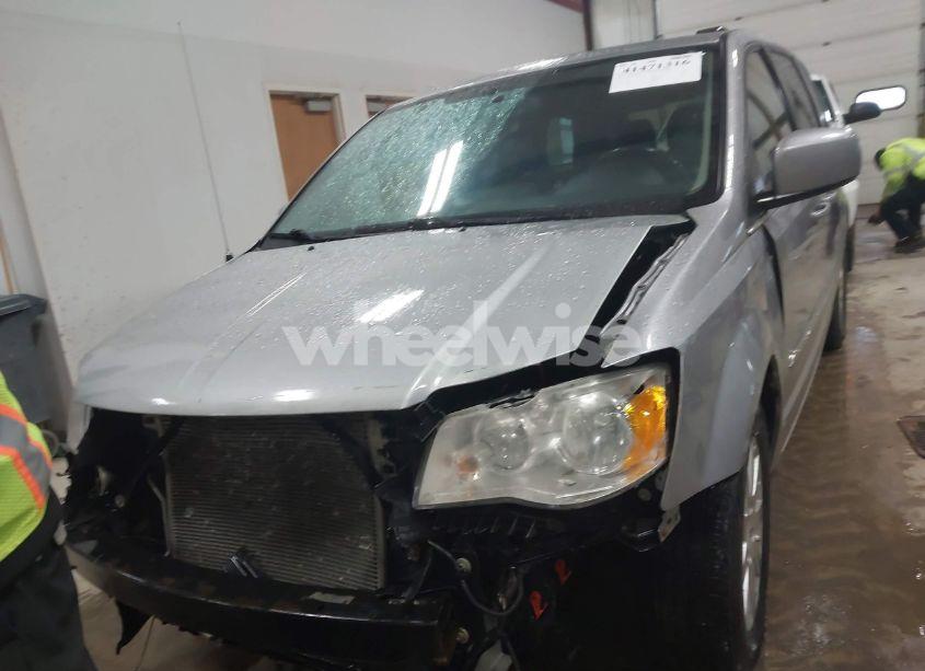 Photo 12 of 2013 Chrysler Town & COUNTRY TOURING (VIN 2C4RC1BG5DR768003)