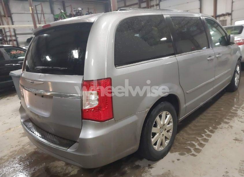 Photo 4 of 2013 Chrysler Town & COUNTRY TOURING (VIN 2C4RC1BG5DR768003)