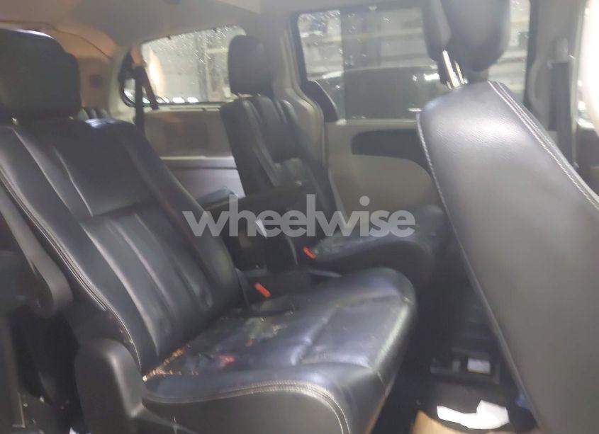 Photo 8 of 2013 Chrysler Town & COUNTRY TOURING (VIN 2C4RC1BG5DR768003)