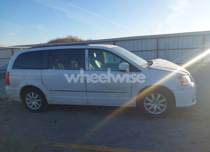 Photo 14 of 2013 Chrysler Town & COUNTRY TOURING (VIN 2C4RC1BG5DR777008)