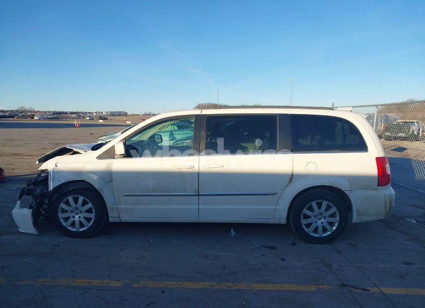 Photo 15 of 2013 Chrysler Town & COUNTRY TOURING (VIN 2C4RC1BG5DR777008)