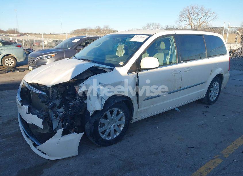 Photo 2 of 2013 Chrysler Town & COUNTRY TOURING (VIN 2C4RC1BG5DR777008)