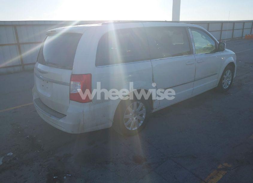 Photo 4 of 2013 Chrysler Town & COUNTRY TOURING (VIN 2C4RC1BG5DR777008)