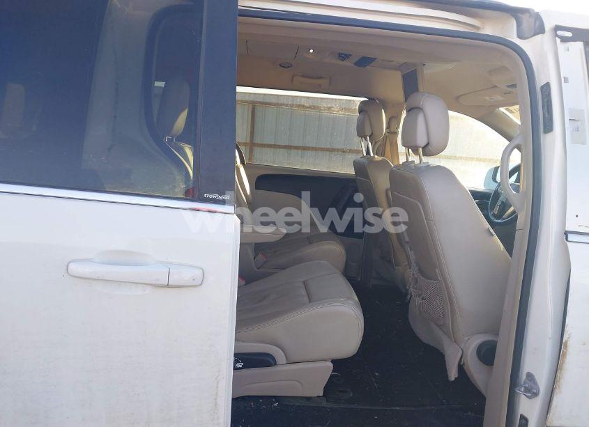 Photo 8 of 2013 Chrysler Town & COUNTRY TOURING (VIN 2C4RC1BG5DR777008)