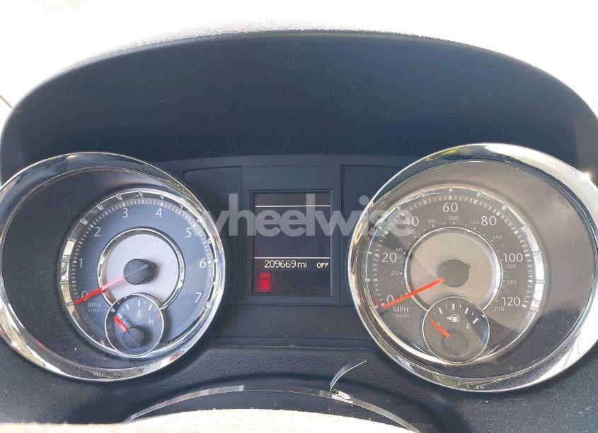 Photo 7 of 2013 Chrysler Town & COUNTRY TOURING (VIN 2C4RC1BG5DR821170)