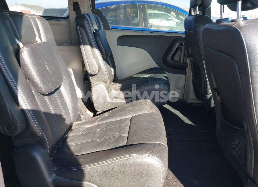 Photo 8 of 2013 Chrysler Town & COUNTRY TOURING (VIN 2C4RC1BG5DR821170)