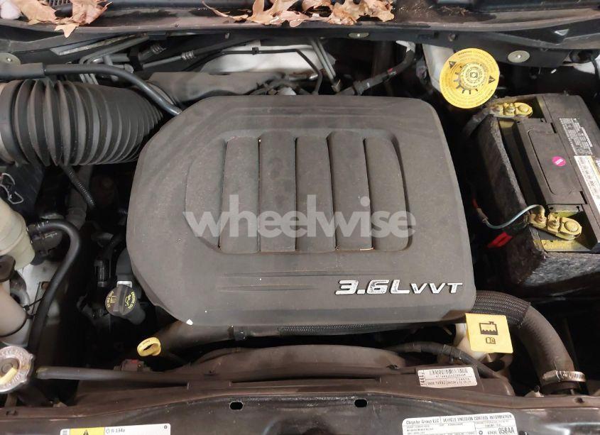 Photo 10 of 2014 Chrysler Town & COUNTRY TOURING (VIN 2C4RC1BG5ER133008)