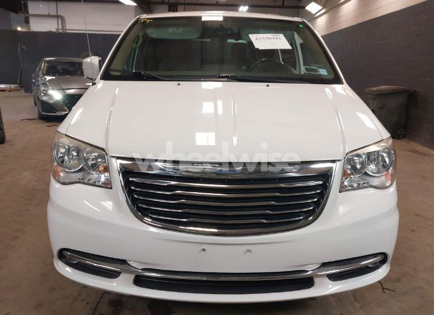 Photo 13 of 2014 Chrysler Town & COUNTRY TOURING (VIN 2C4RC1BG5ER133008)