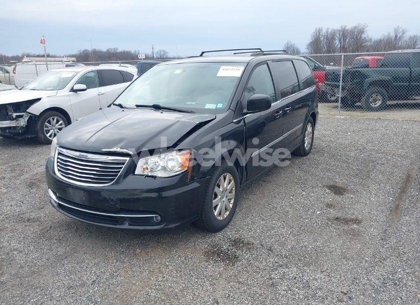 Photo 2 of 2014 Chrysler Town & COUNTRY TOURING (VIN 2C4RC1BG5ER231522)