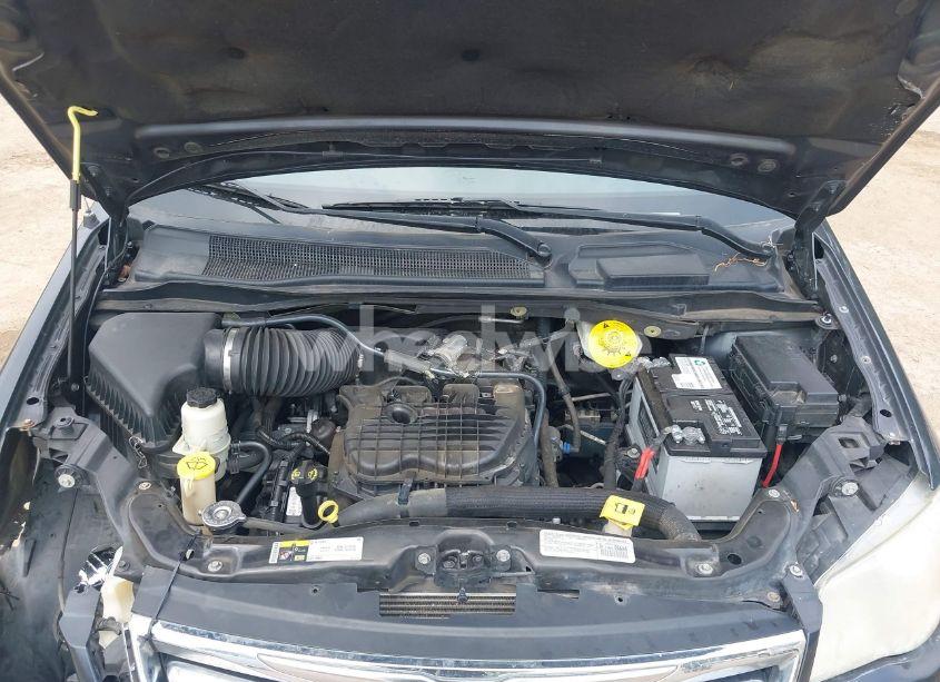 Photo 10 of 2014 Chrysler Town & COUNTRY TOURING (VIN 2C4RC1BG5ER249731)