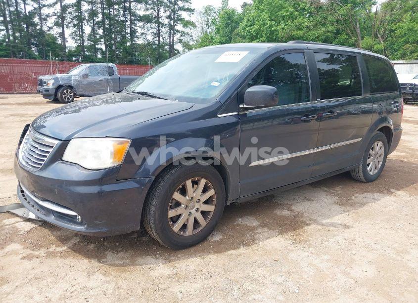 Photo 2 of 2014 Chrysler Town & COUNTRY TOURING (VIN 2C4RC1BG5ER249731)