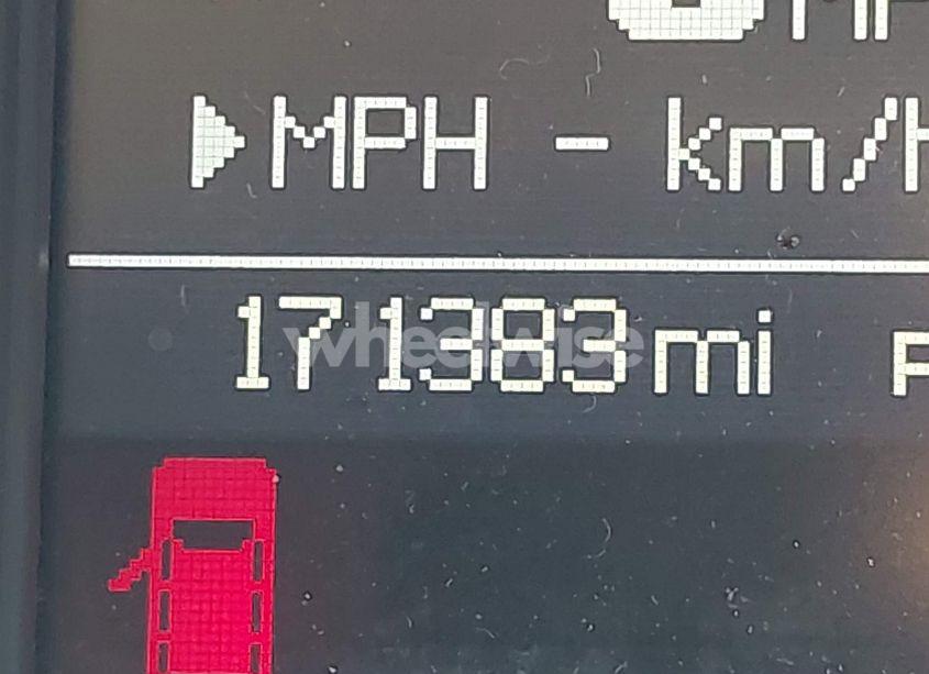 Photo 7 of 2014 Chrysler Town & COUNTRY TOURING (VIN 2C4RC1BG5ER249731)