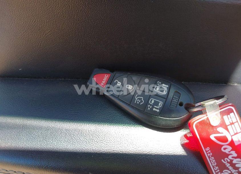 Photo 11 of 2014 Chrysler Town & COUNTRY TOURING (VIN 2C4RC1BG5ER256257)