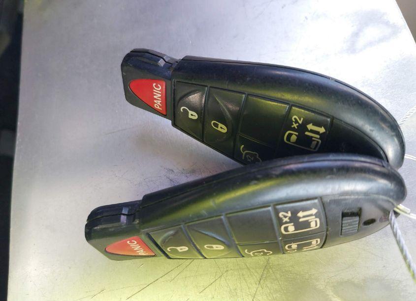 Photo 11 of 2014 Chrysler Town & COUNTRY TOURING (VIN 2C4RC1BG5ER259398)