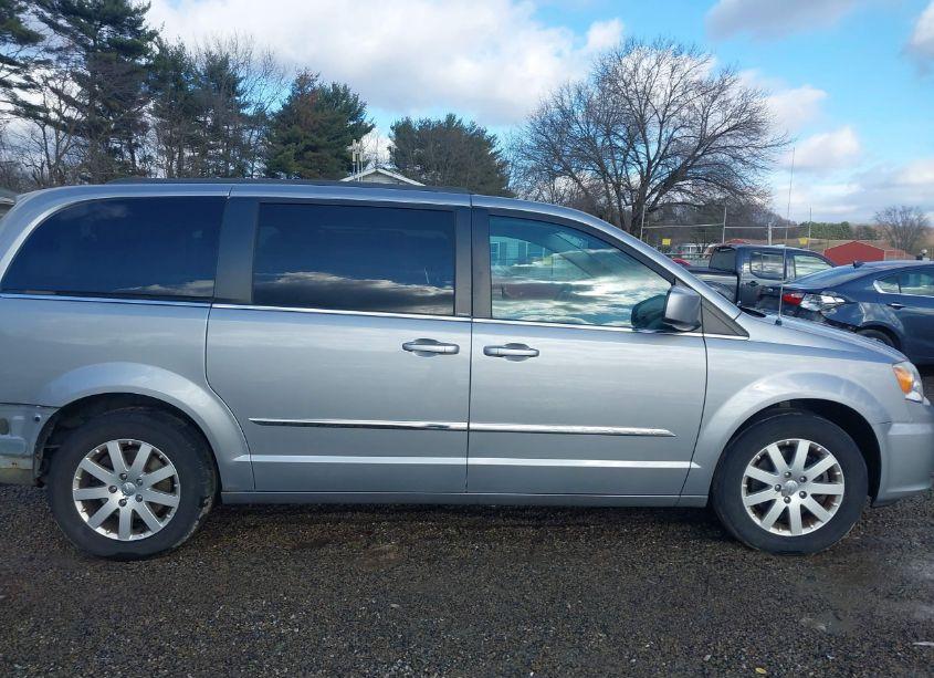 Photo 14 of 2014 Chrysler Town & COUNTRY TOURING (VIN 2C4RC1BG5ER259398)