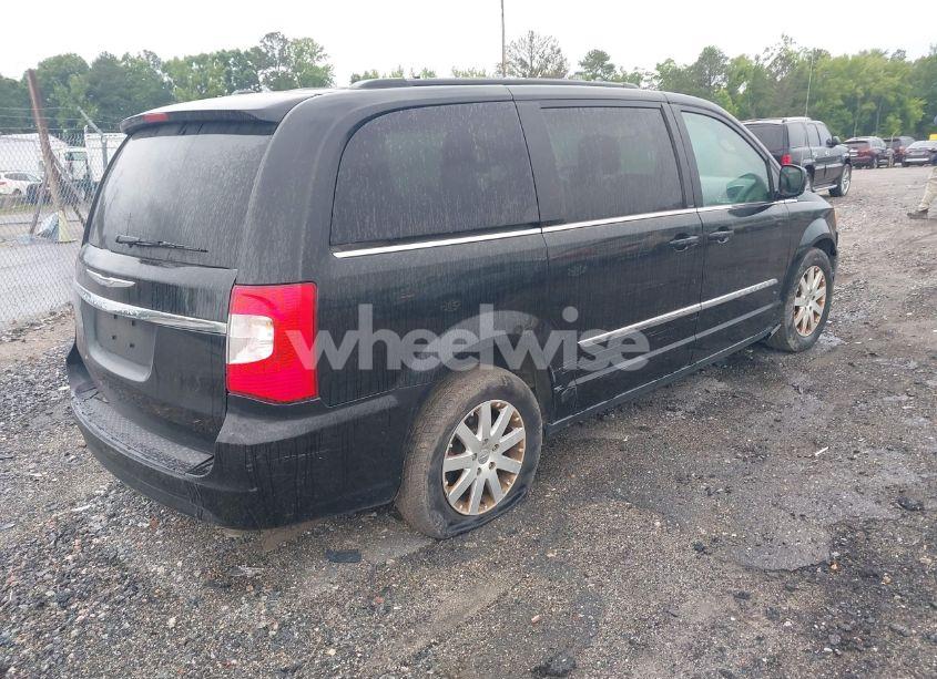 Photo 4 of 2014 Chrysler Town & COUNTRY TOURING (VIN 2C4RC1BG5ER304467)