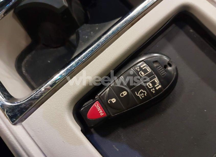 Photo 11 of 2014 Chrysler Town & COUNTRY TOURING (VIN 2C4RC1BG5ER325321)