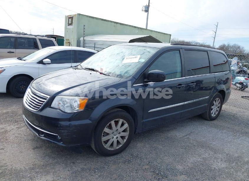 Photo 2 of 2014 Chrysler Town & COUNTRY TOURING (VIN 2C4RC1BG5ER329045)