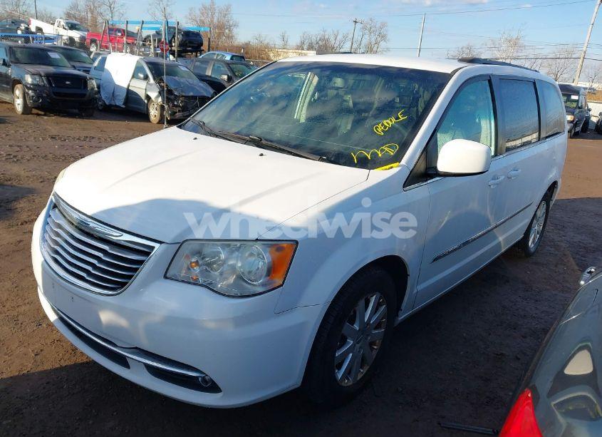 Photo 2 of 2014 Chrysler Town & COUNTRY TOURING (VIN 2C4RC1BG5ER343804)