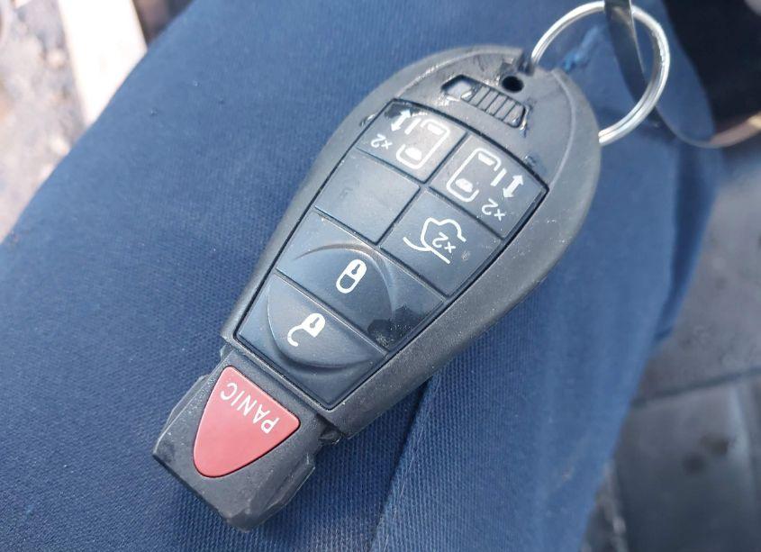 Photo 11 of 2014 Chrysler Town & COUNTRY TOURING (VIN 2C4RC1BG5ER396163)