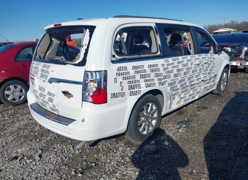 Photo 4 of 2014 Chrysler Town & COUNTRY TOURING (VIN 2C4RC1BG5ER396163)