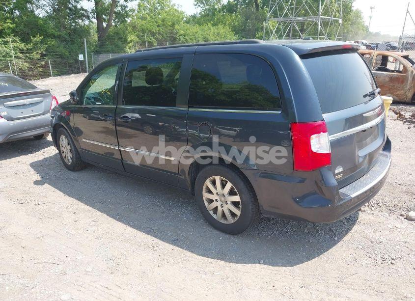 Photo 3 of 2014 Chrysler Town & COUNTRY TOURING (VIN 2C4RC1BG5ER403175)