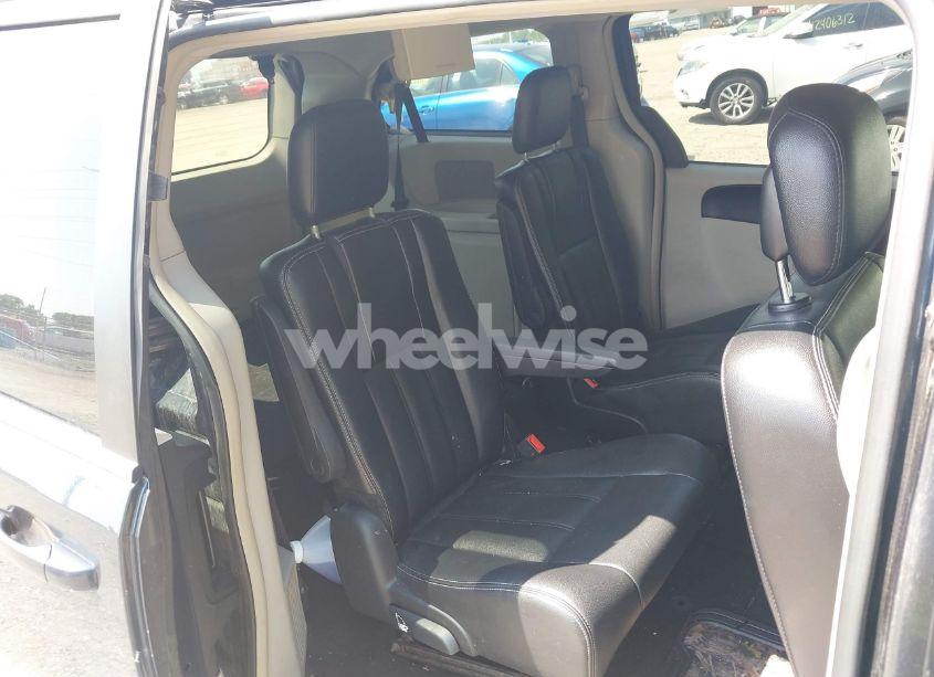 Photo 8 of 2014 Chrysler Town & COUNTRY TOURING (VIN 2C4RC1BG5ER403175)