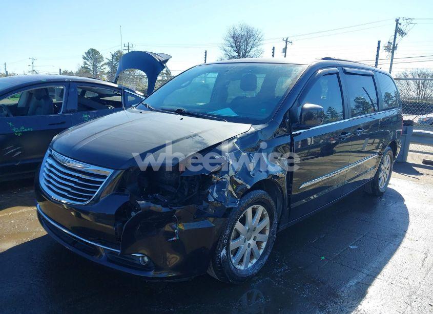 Photo 2 of 2015 Chrysler Town & COUNTRY TOURING (VIN 2C4RC1BG5FR525133)