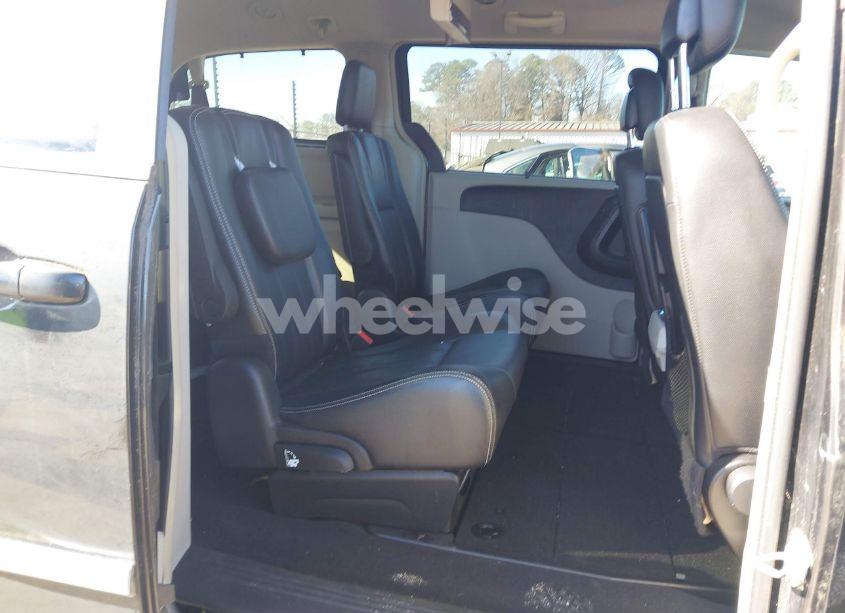 Photo 8 of 2015 Chrysler Town & COUNTRY TOURING (VIN 2C4RC1BG5FR525133)