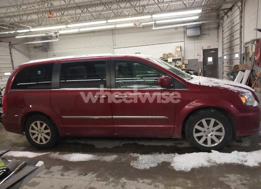 Photo 13 of 2015 Chrysler Town & COUNTRY TOURING (VIN 2C4RC1BG5FR534334)