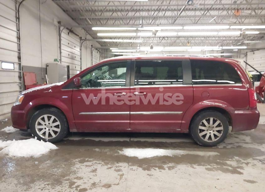 Photo 14 of 2015 Chrysler Town & COUNTRY TOURING (VIN 2C4RC1BG5FR534334)