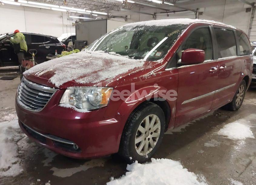 Photo 2 of 2015 Chrysler Town & COUNTRY TOURING (VIN 2C4RC1BG5FR534334)