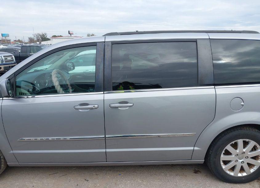 Photo 14 of 2015 Chrysler Town & COUNTRY TOURING (VIN 2C4RC1BG5FR560822)