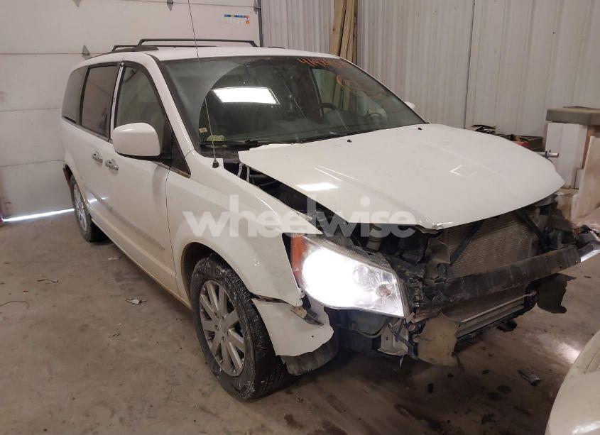 2015 Chrysler Town & COUNTRY TOURING (VIN 2C4RC1BG5FR578639) main photo