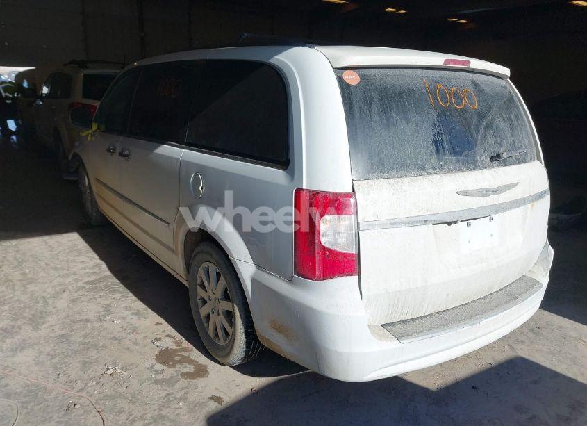 Photo 3 of 2015 Chrysler Town & COUNTRY TOURING (VIN 2C4RC1BG5FR578639)