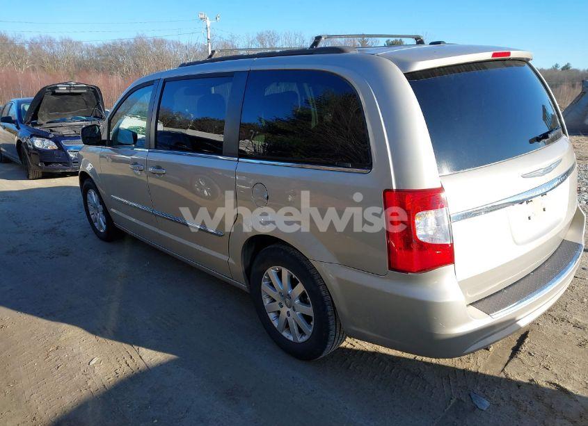 Photo 3 of 2015 Chrysler Town & COUNTRY TOURING (VIN 2C4RC1BG5FR610974)