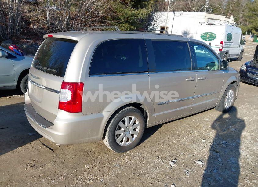 Photo 4 of 2015 Chrysler Town & COUNTRY TOURING (VIN 2C4RC1BG5FR610974)