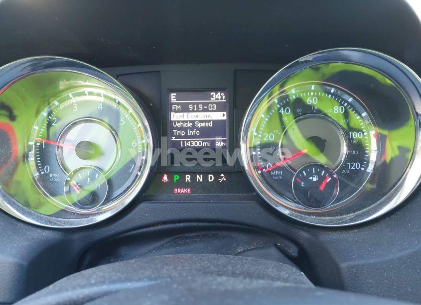 Photo 7 of 2015 Chrysler Town & COUNTRY TOURING (VIN 2C4RC1BG5FR610974)