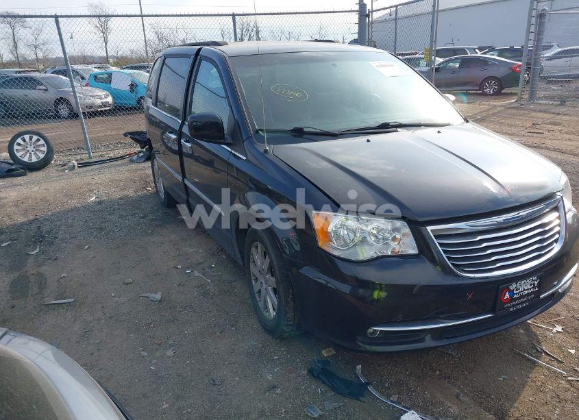 2015 Chrysler Town & COUNTRY TOURING (VIN 2C4RC1BG5FR621182) main photo