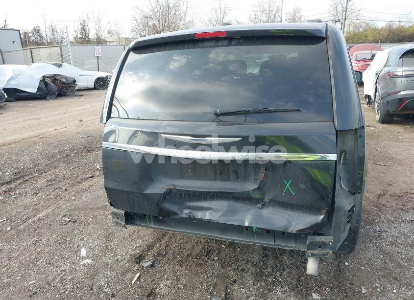 Photo 17 of 2015 Chrysler Town & COUNTRY TOURING (VIN 2C4RC1BG5FR621182)