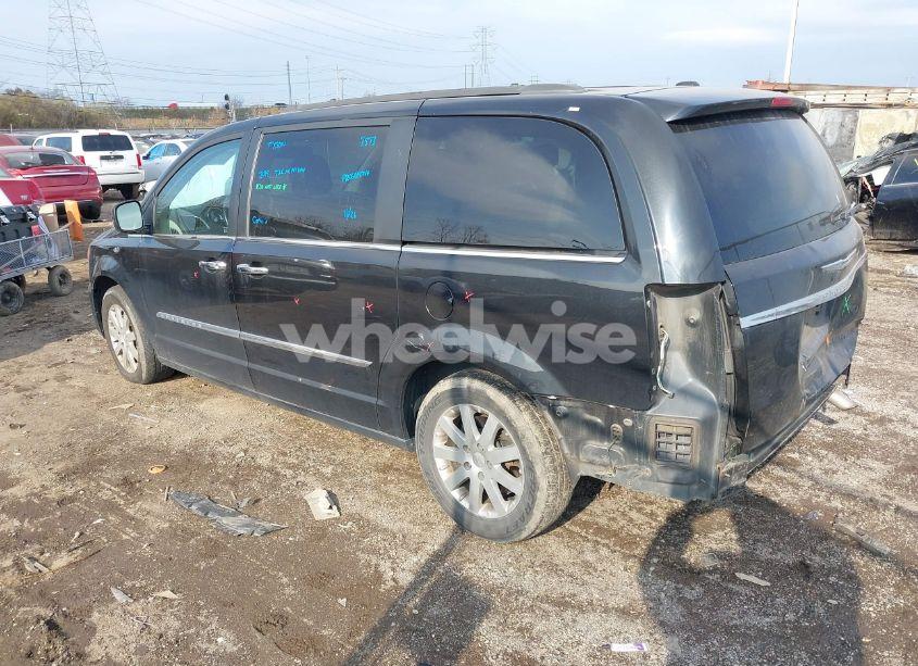 Photo 3 of 2015 Chrysler Town & COUNTRY TOURING (VIN 2C4RC1BG5FR621182)