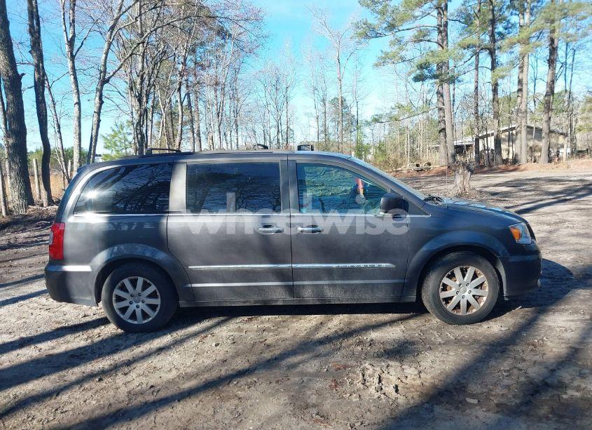 Photo 13 of 2015 Chrysler Town & COUNTRY TOURING (VIN 2C4RC1BG5FR627998)
